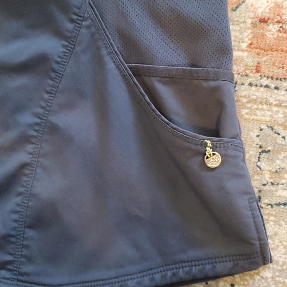 Cherokee Luxe Sport scrubs XXS - Picture 6 of 14